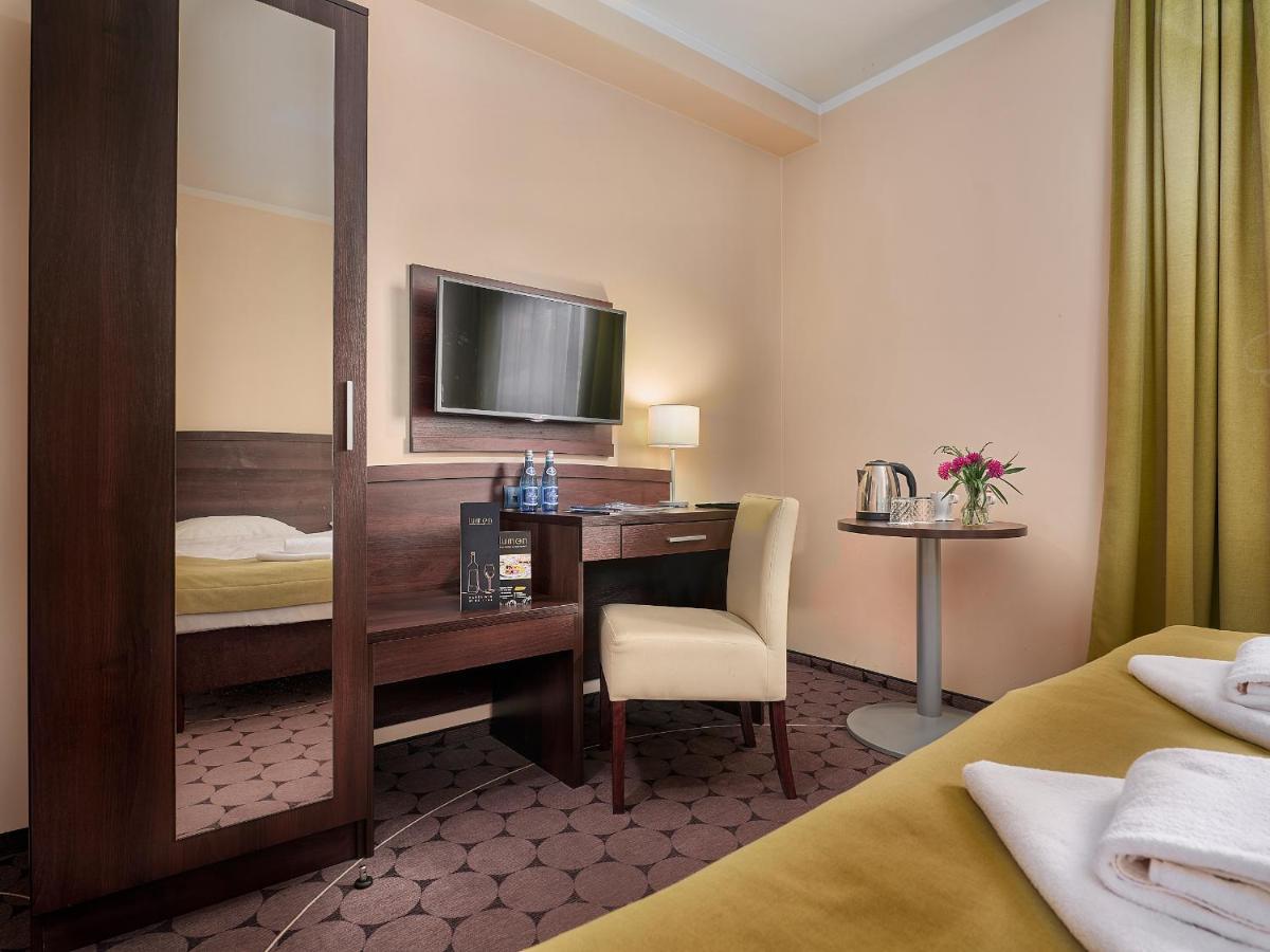 Aparthotel Lumen Krakow Exterior photo